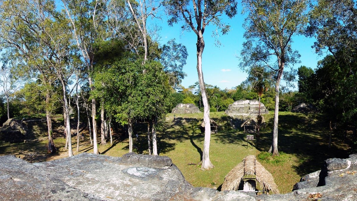 Uaxactún Group E astronomical complex showing alignment of eastern triadic temples with equinox and solstice sunrises